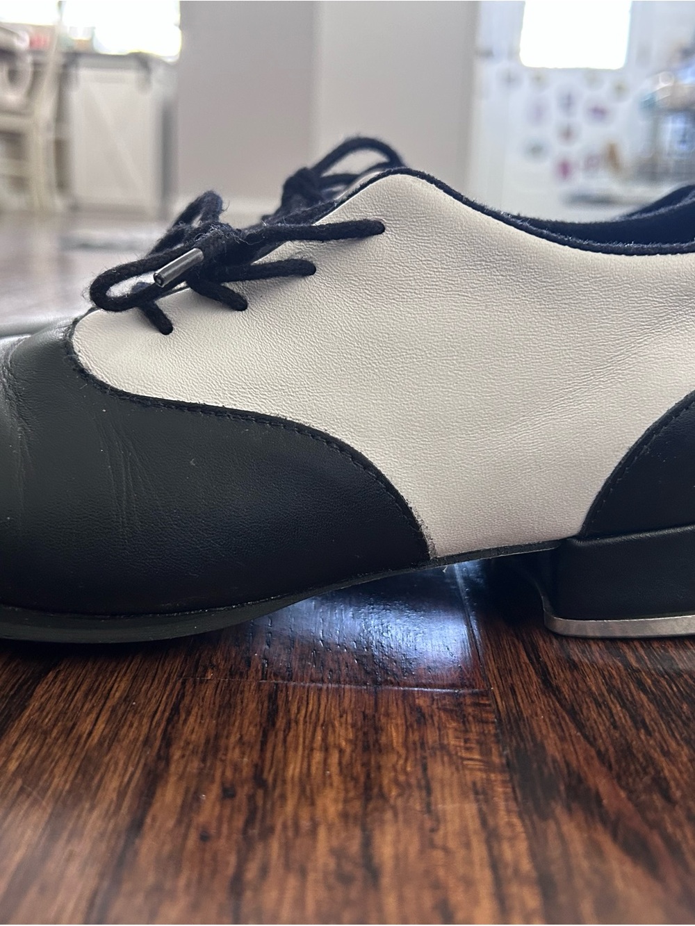 Chloe and Maude Bloch Tap shoes size 7.5 - Picture 2 of 6